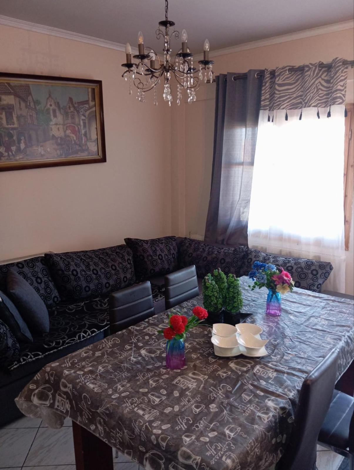 Apartment Aggela House *